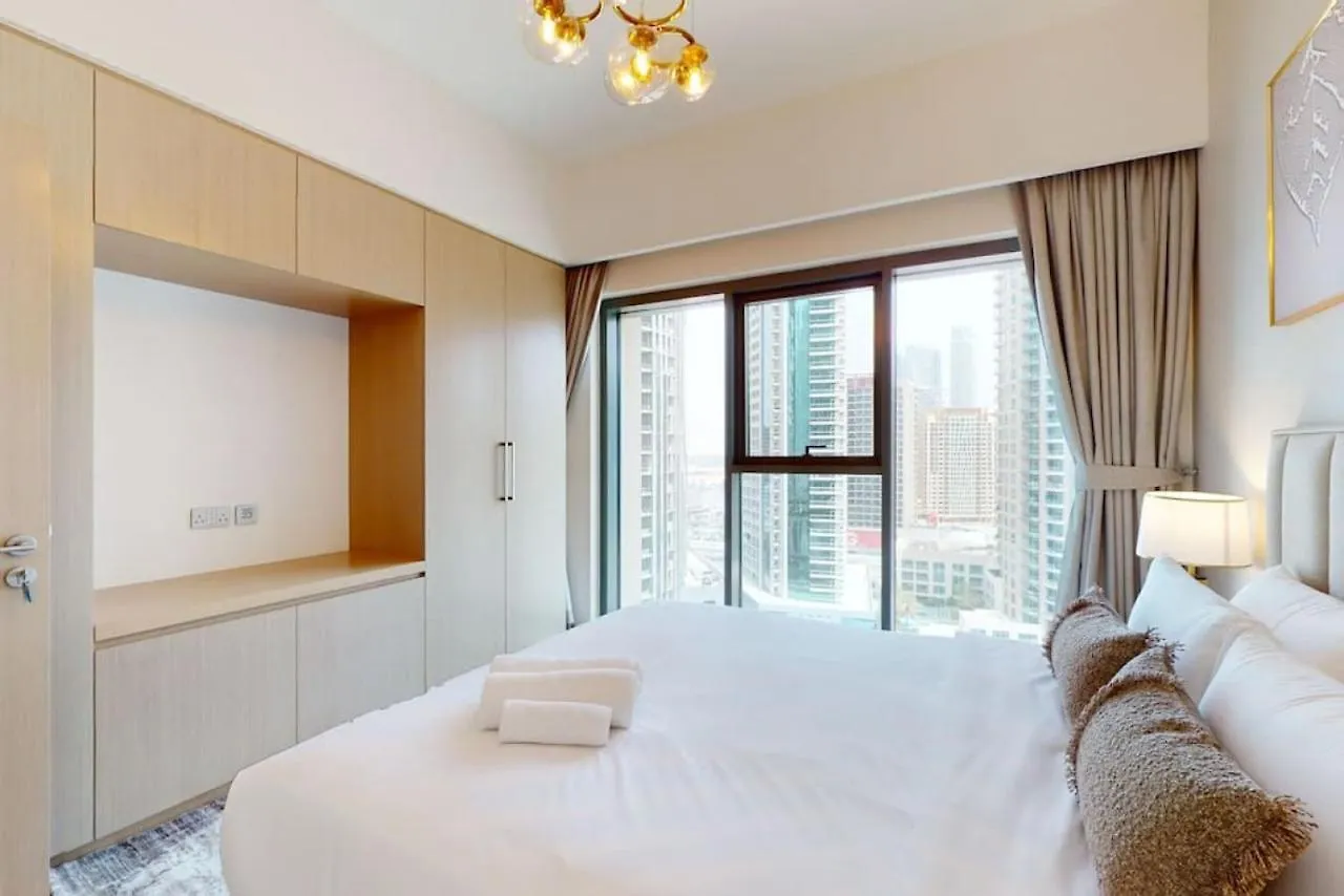Burj Royale - Classic One Bedroom Dubai